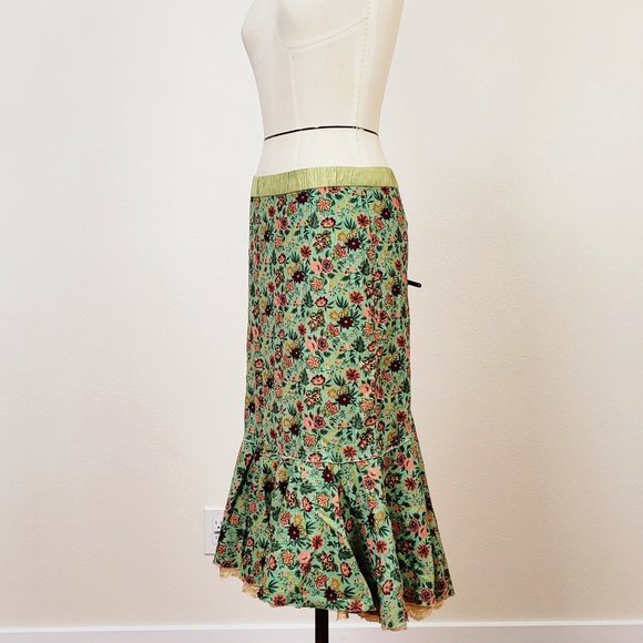 Free People Floral Wale corduroy High waist skirt with Ruffle and Lace . Size 6 - Picture 2 of 7